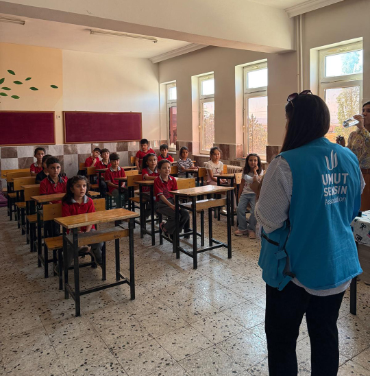 Kahramanmaraş ve Hatay’da Kırtasiye Desteği